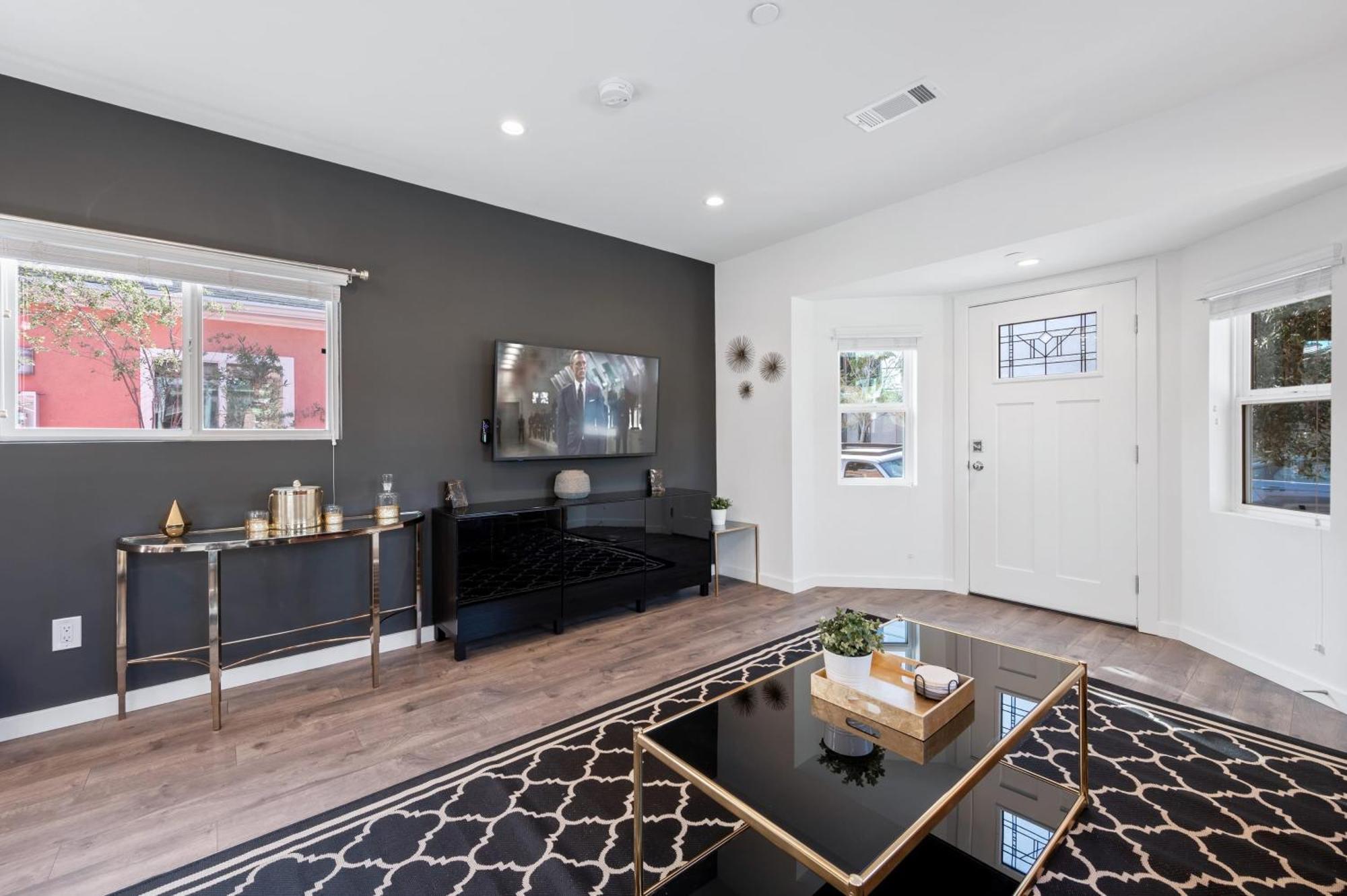 Art Deco By Avantstay 1920S Remodeled Bungalow Open Layout Courtyard Los Angeles Luaran gambar